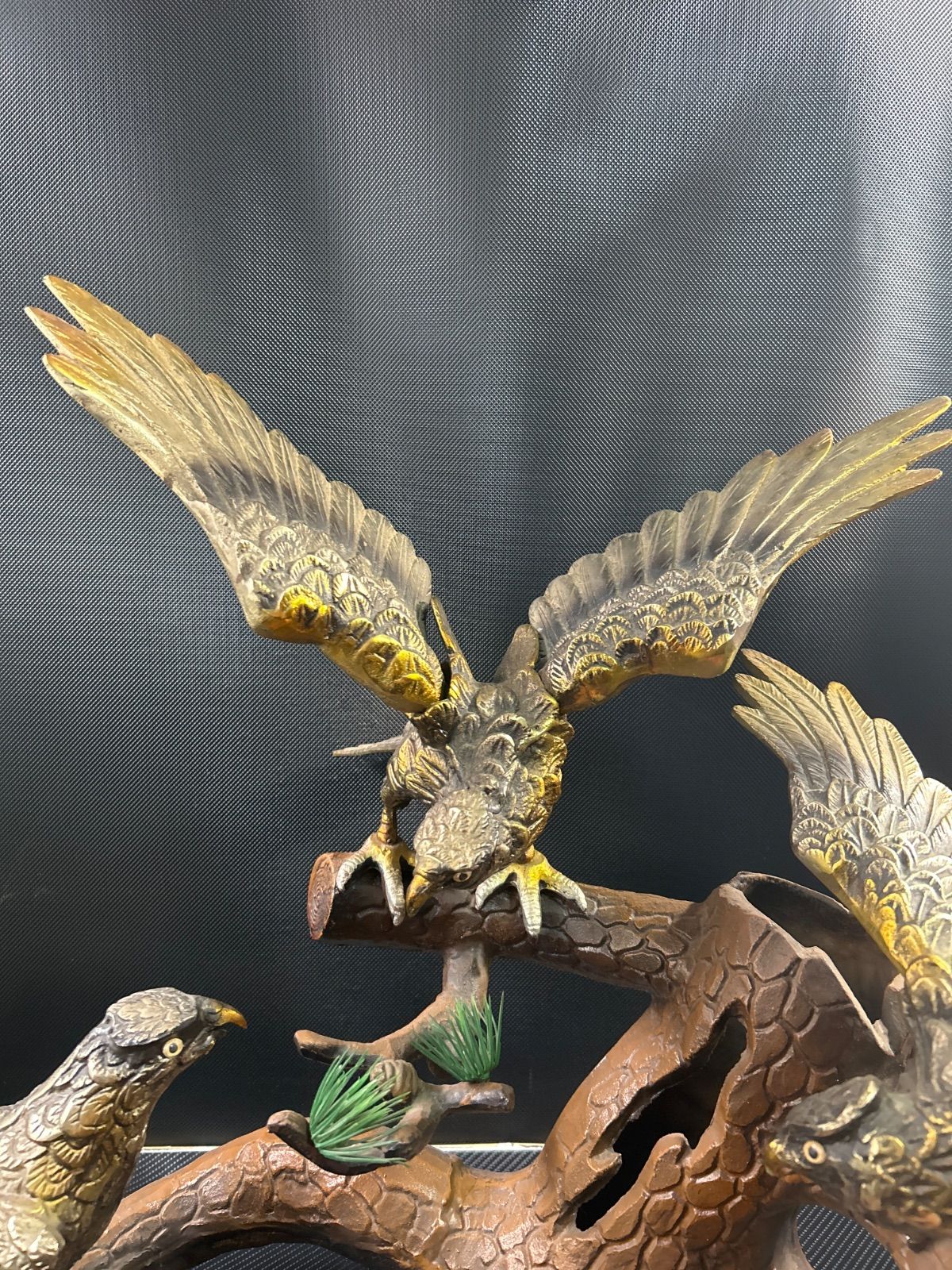 金属工芸品 鷹の置物 縁起物 高級オブジェ 金属工芸簡単