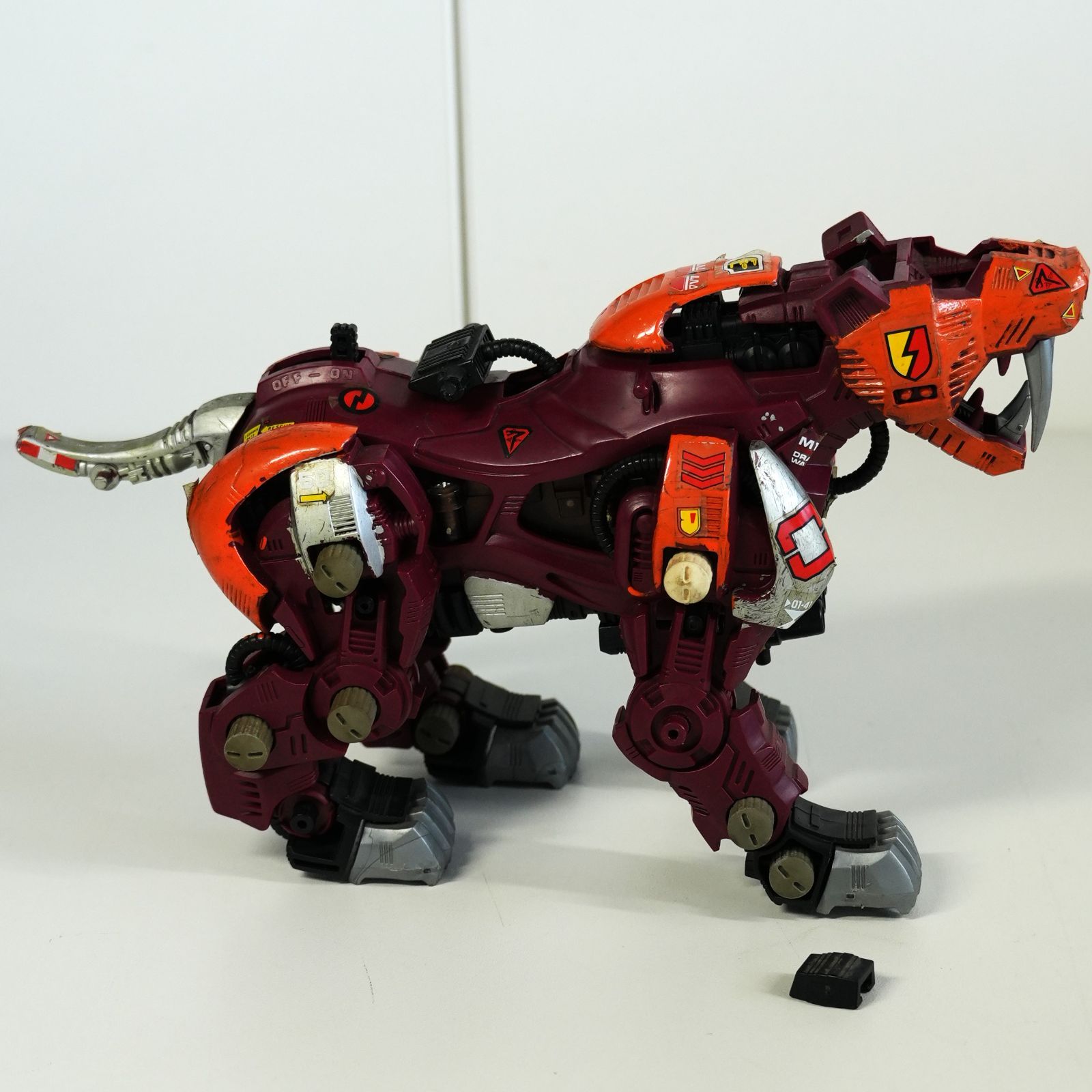 ZOIDS ゾイド EZ-016 セイバータイガー 塗装済完成品 ZOIDS ゾイド EZ