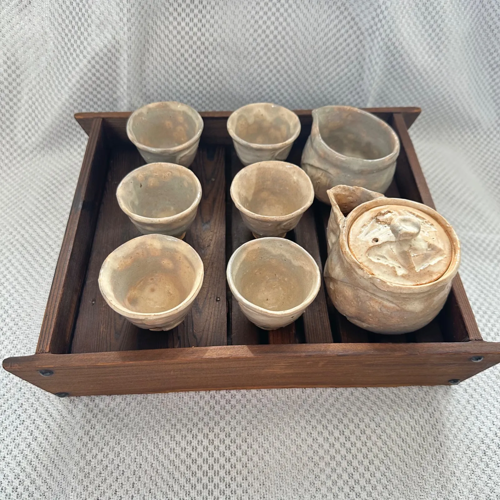 茶道具 萩焼 守繁栄徹作 耳付茶入 名物鷄頭金襴仕覆付 共布共箱 V 8498