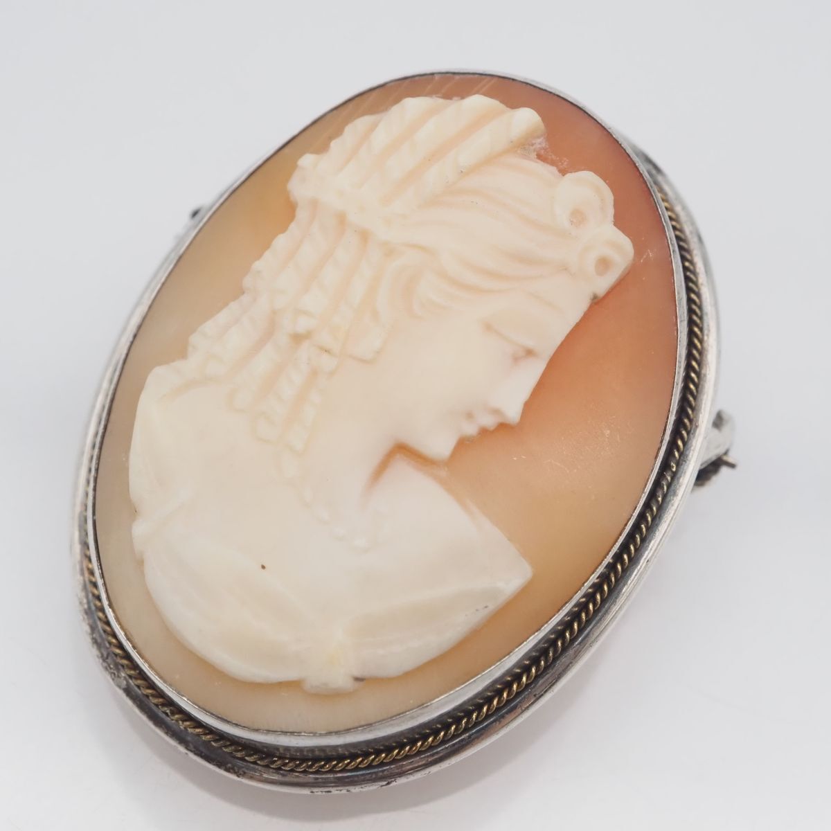 高級k18カメオ作家サイン入り 二人の女性の横顔 高級k18カメオ作家