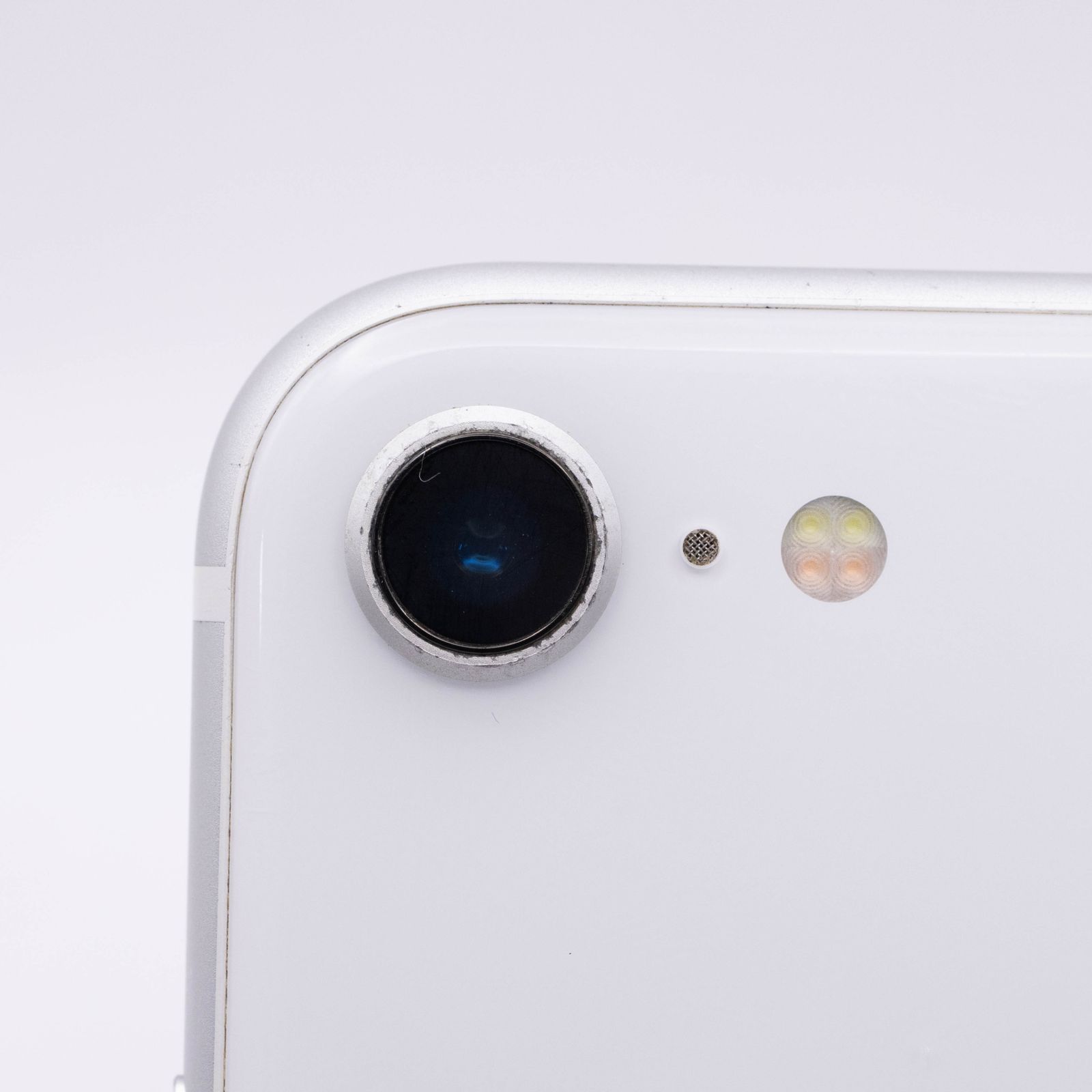 iPhone SE (第2世代) 64GB お買い得品 ホワイト Apple iPhone SE (第2