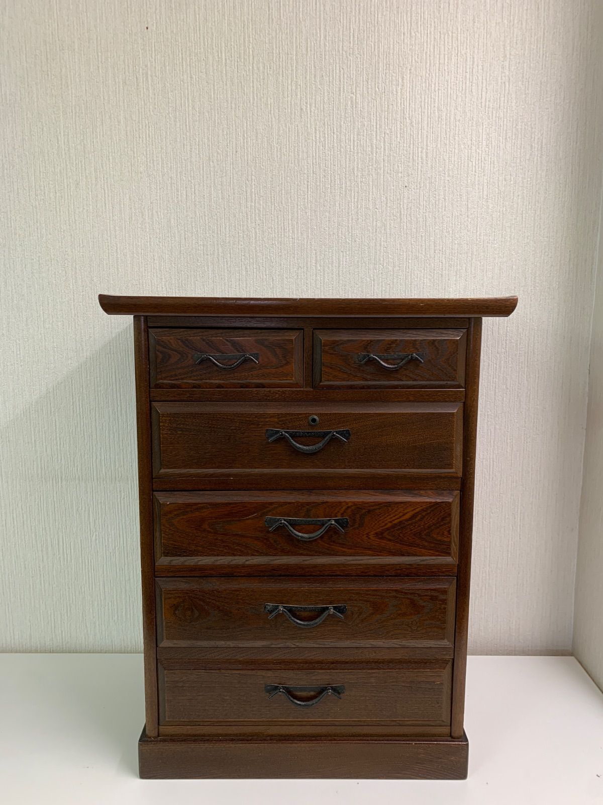 節約 【フォロー割対象商品】木製鍵付きチェスト 古家具 無垢引き出し