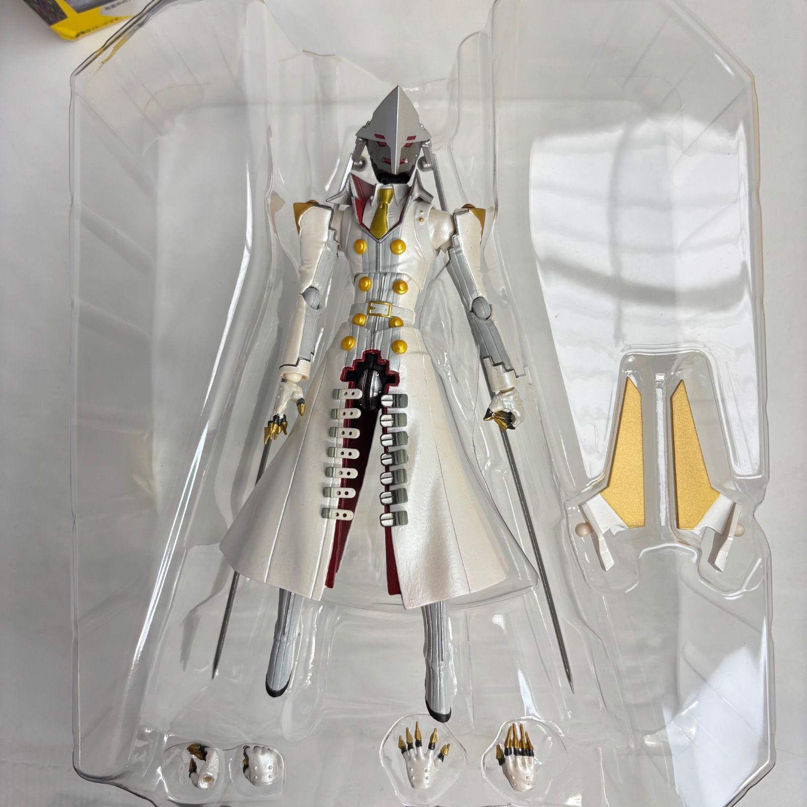 D-Arts ペルソナ4 伊邪那岐大神 イザナギノオオカミ フィギュア Amazon