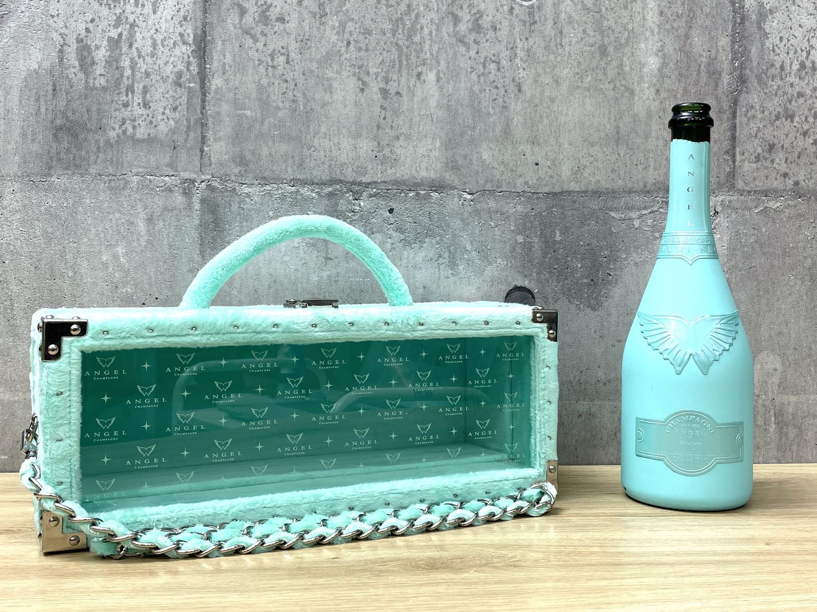 未開栓】エンジェル ドゥミセック 水色 レザータイプ エンジェル