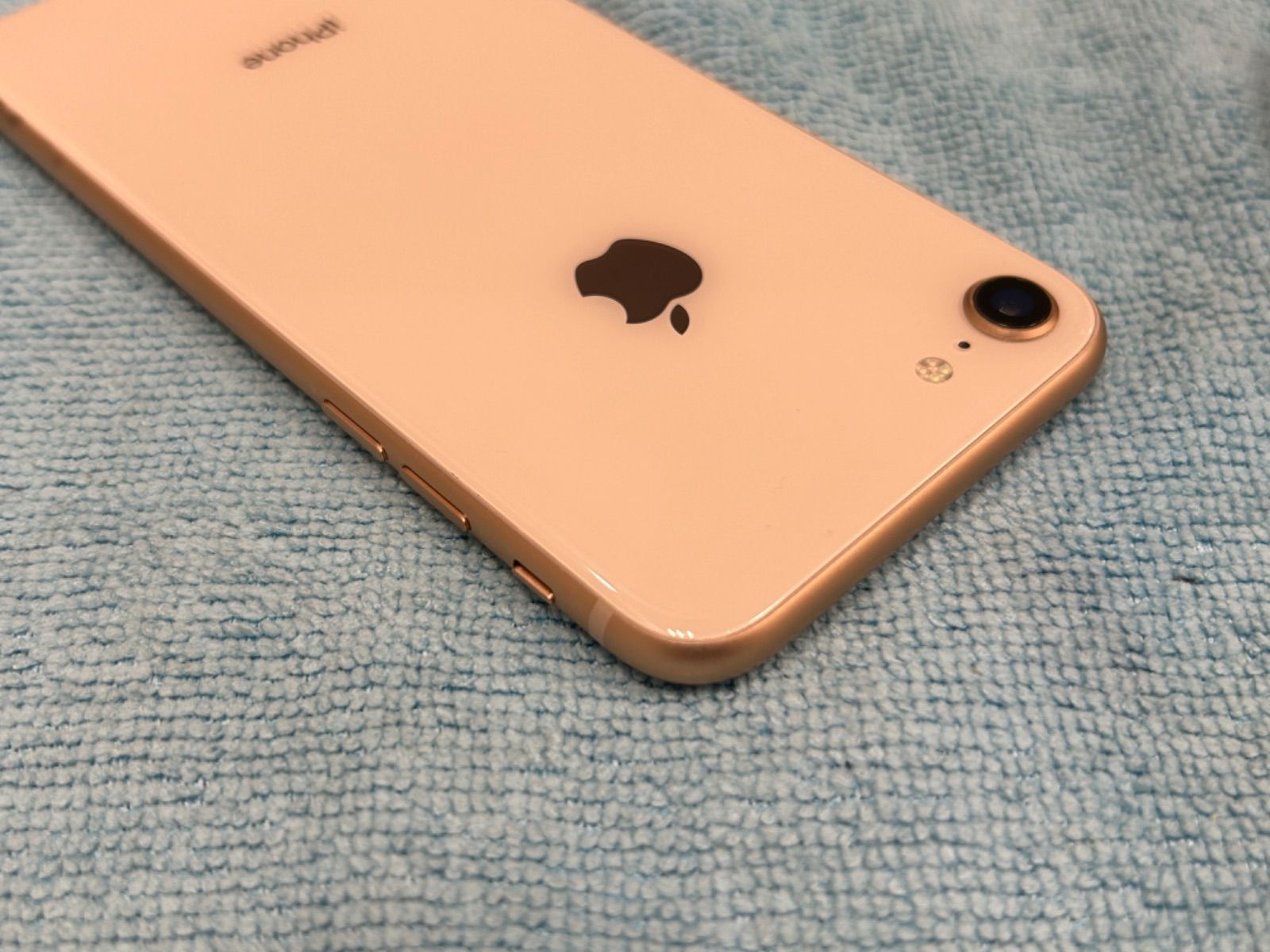 iPhone 8 ゴールド 64 GB Apple iPhone 8 ゴールド 64GB ひびあり SIM