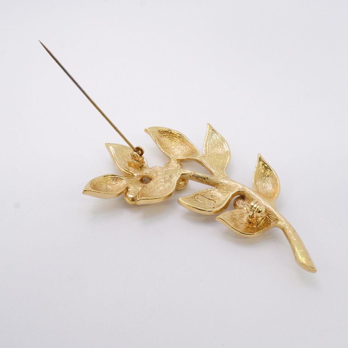 dior ブローチ｜極美品】ディオール キャットモチーフ シルバー ライン