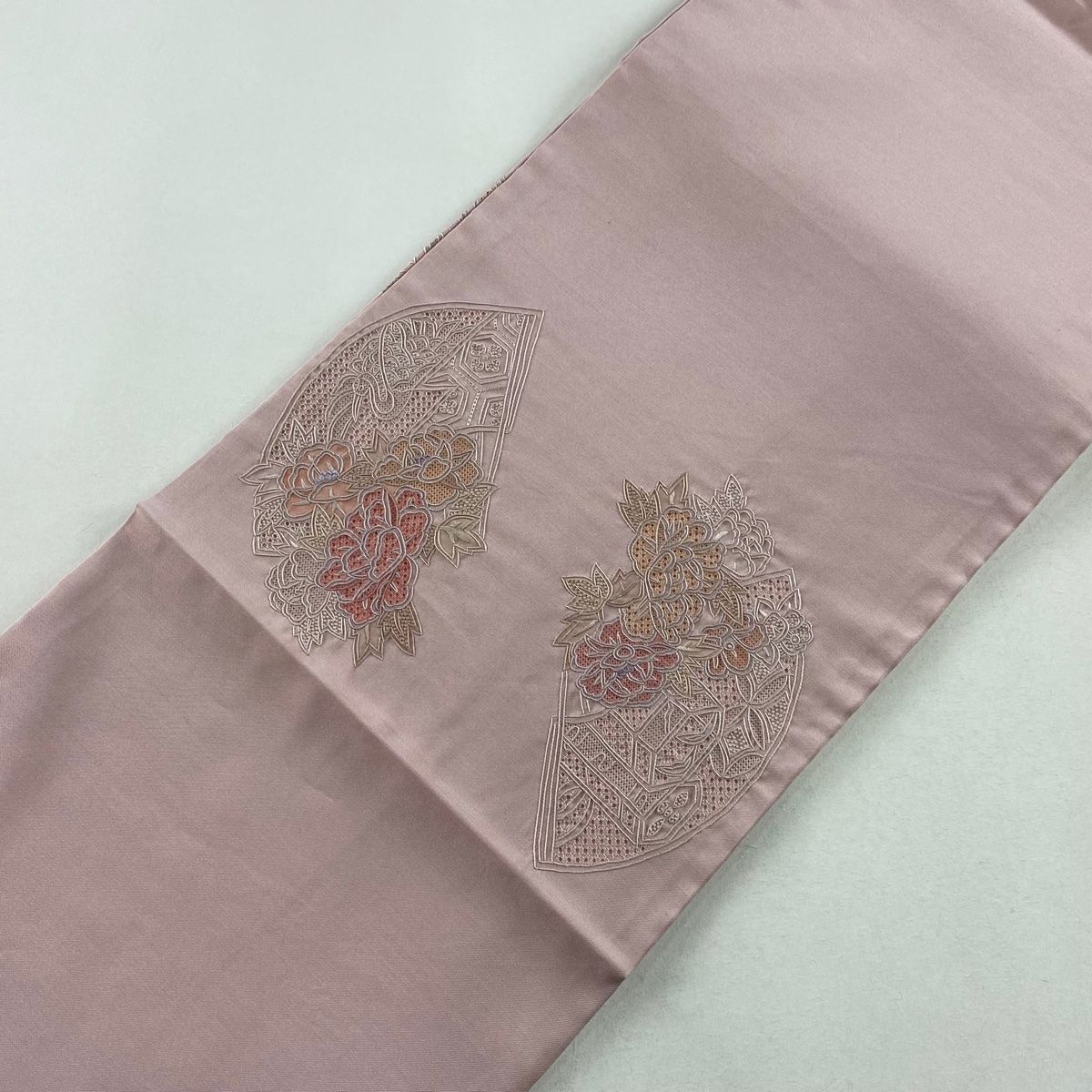 正絹振袖フルセット 豪華 銀彩 袋帯刺繍 紫色とピンク色 牡丹成人式