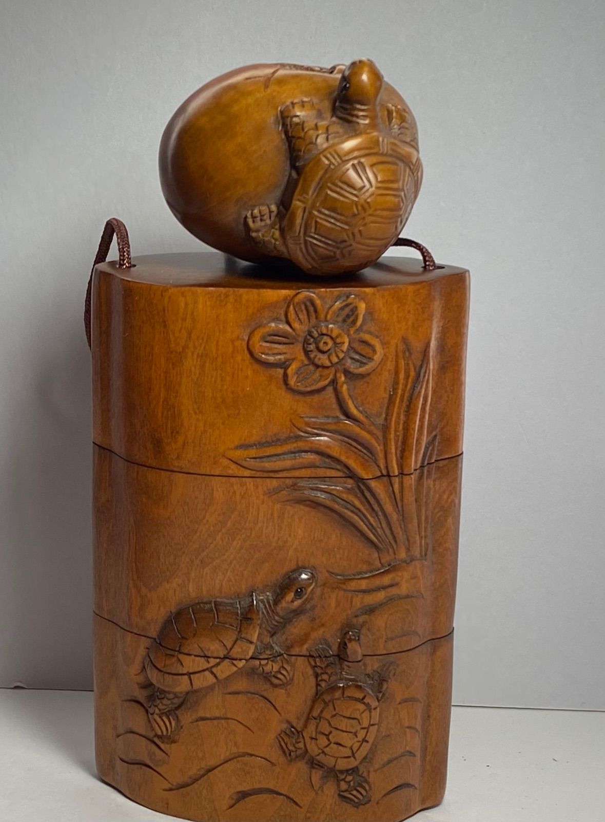 印籠 柘植 亀 黄楊繊細彫刻 木製 印籠 柘植 てんとう虫形 黄楊繊細彫刻