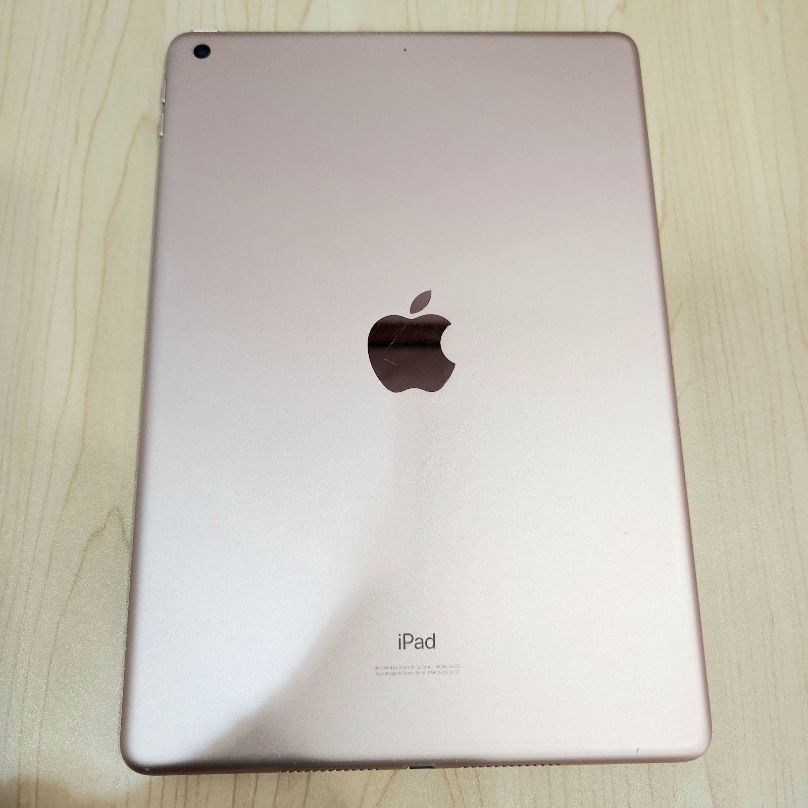 ジャンク】Apple iPad 第8世代 Wi-Fiモデル 節約 32GB ゴールド