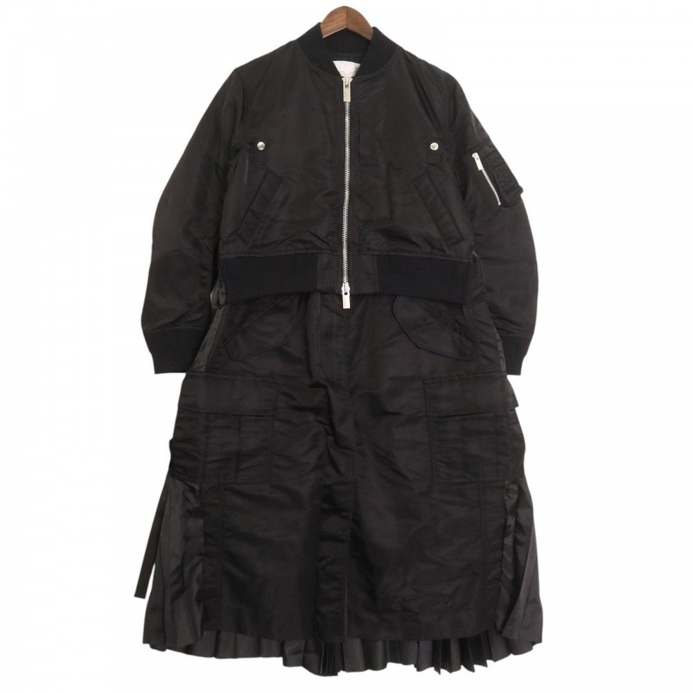 sacai（サカイ）／MA-1ドッキング プリーツ コート／ブラック レディース