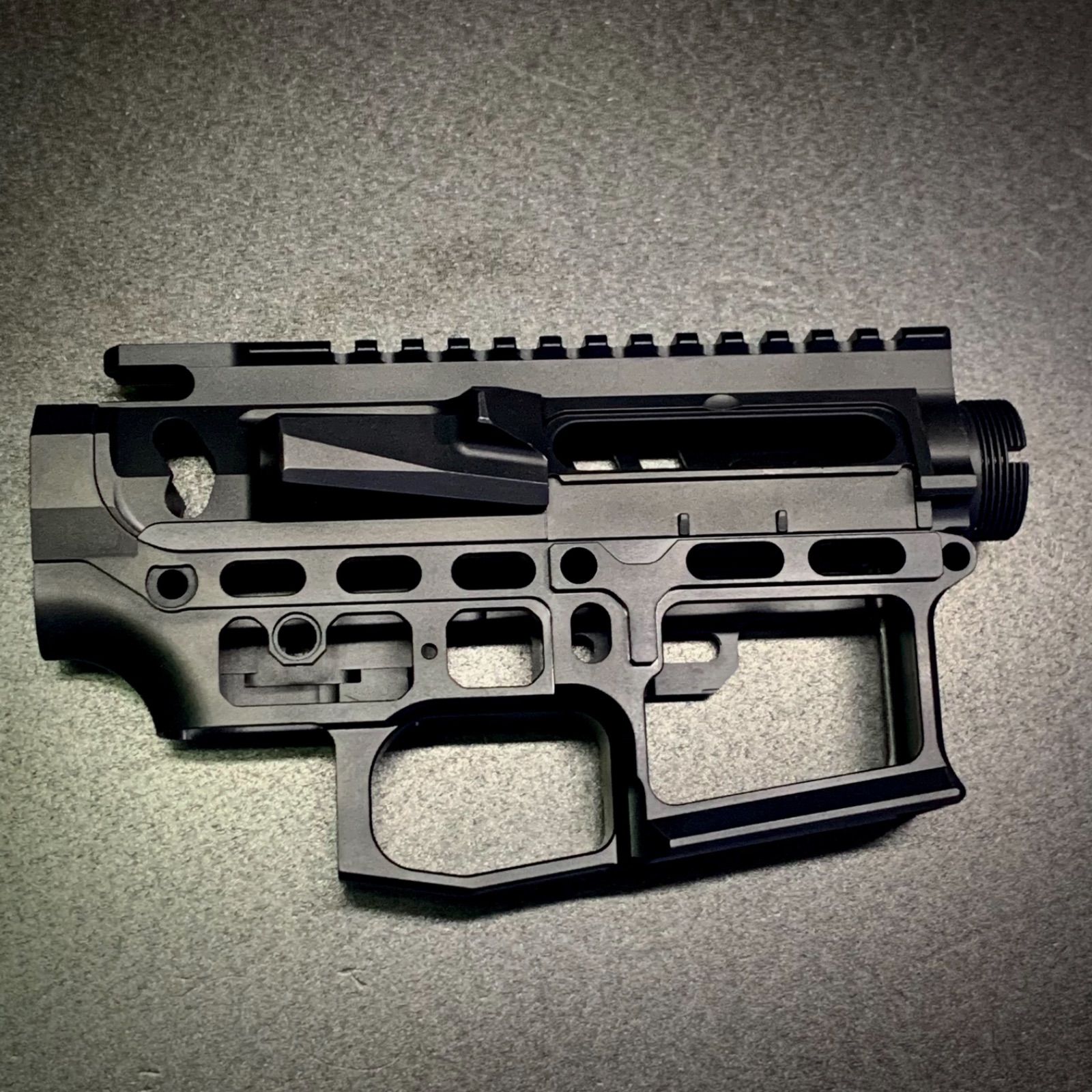 レトロアームズ CNCレシーバー AR15 (スケルトン) Type C - メルカリ