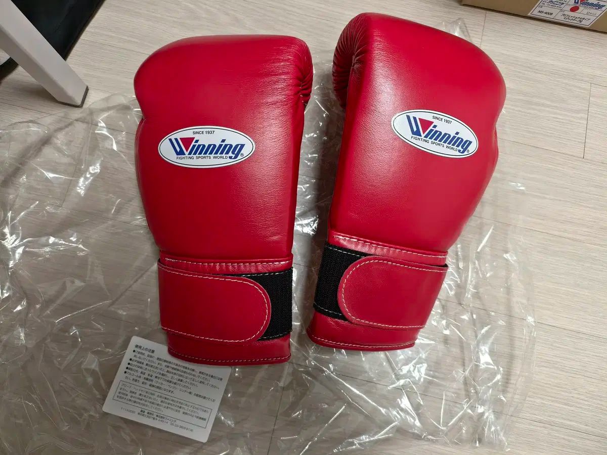 ア*イ様 Winning ボクシンググローブ 12 oz JABF-12ウイニン Winning