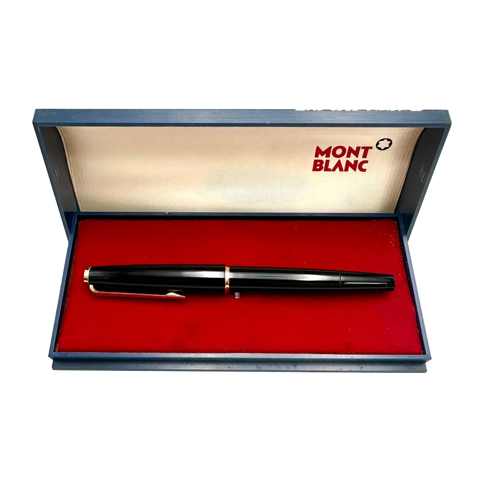 モンブラン万年筆とレザーケース