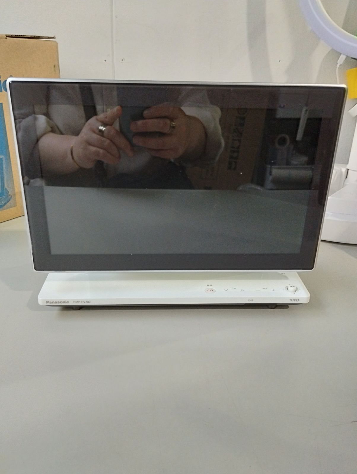 Panasonic／パナソニック ポータブル地上デジタルテレビ VIERA