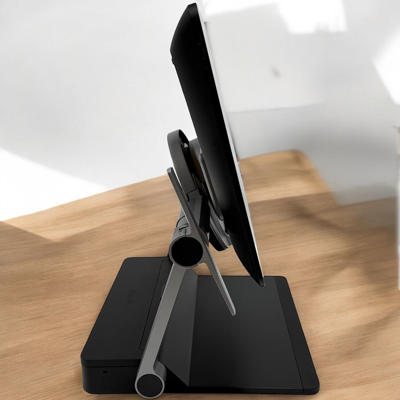 Cintiq Pro 24 DTK-2420/K0 ペンモデル エルゴスタンド付 楽天市場