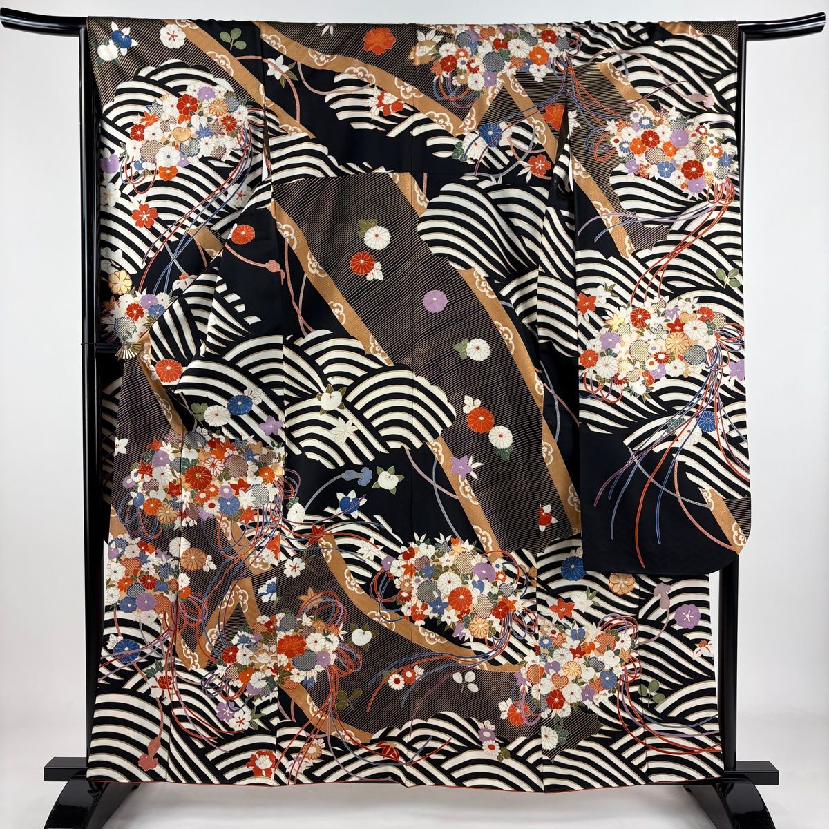 前大徳西垣宗興 掛軸「百花為誰開」茶掛 共箱付き 禅語 25.10.18−2 前