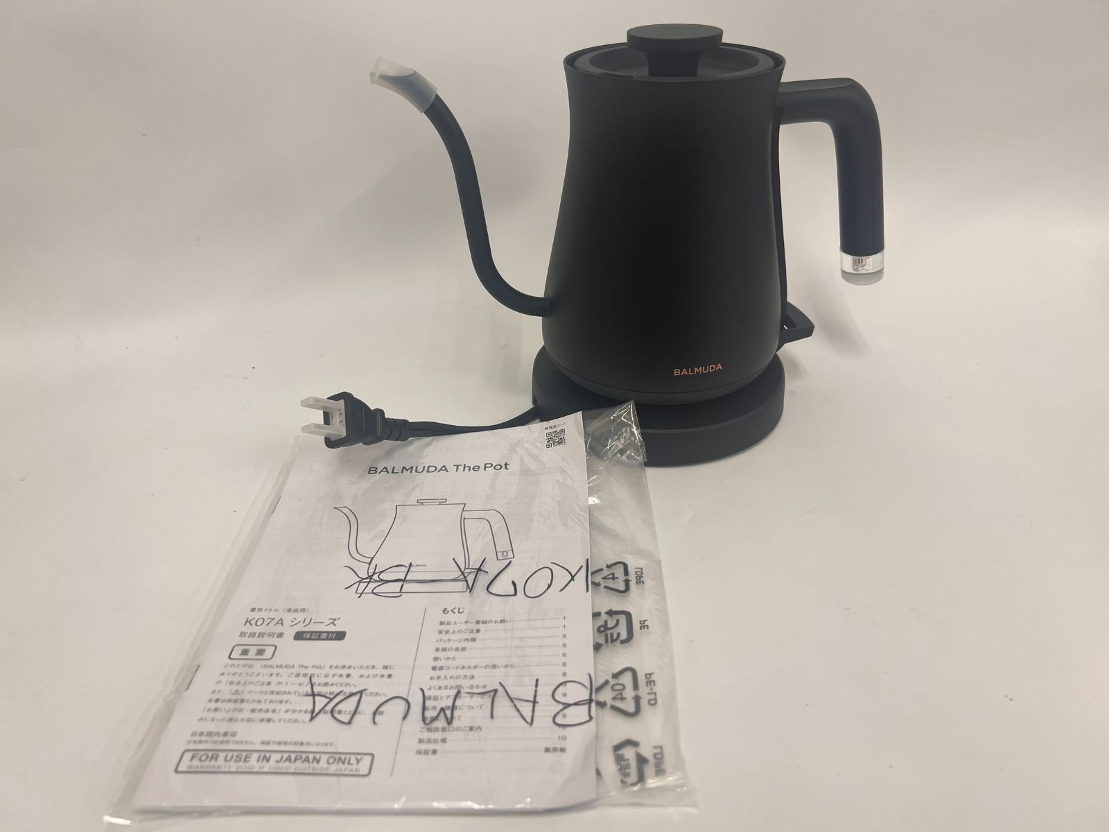バルミューダ ザ・ポット｜電気ケトル ブラック BALMUDA The Pot K07A