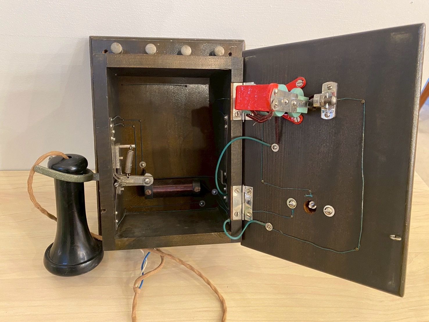 □昭和レトロ 電話機 デルビル 手回し式 デルビル電話機 デルビル磁石