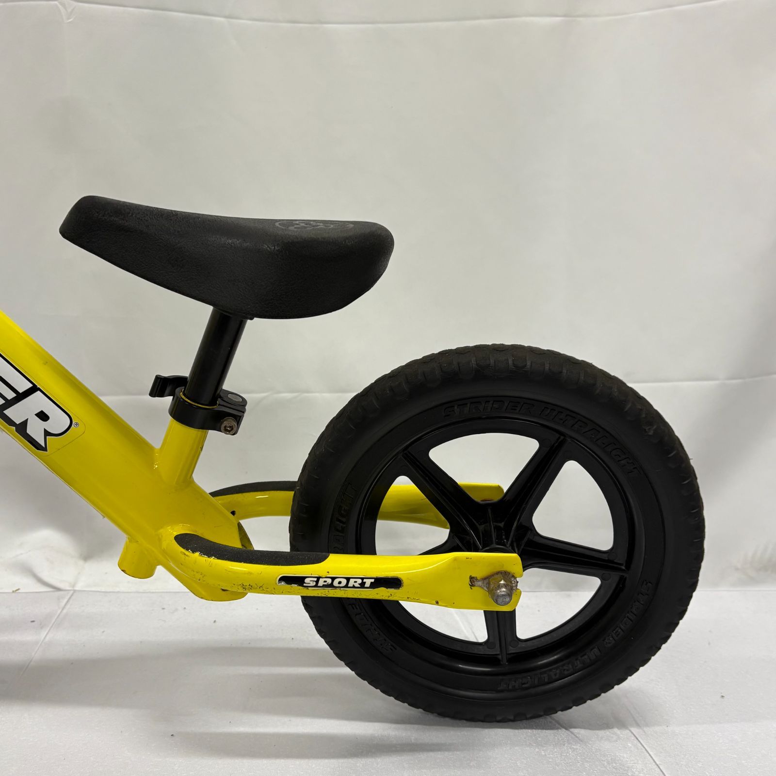 STRIDER（ストライダー） イエロー スポーツモデル 12インチ STRIDER
