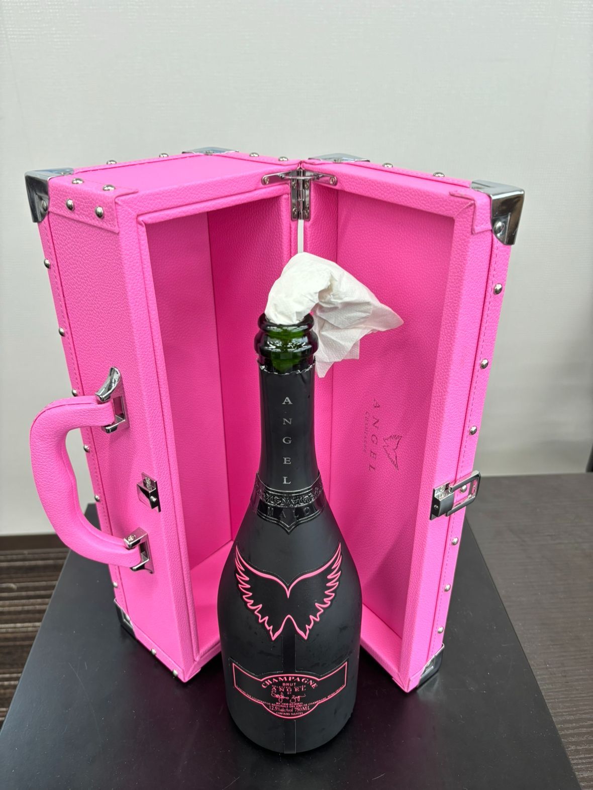 空箱空瓶】エンジェル シャンパン パープル レザータイプ レザーピンク