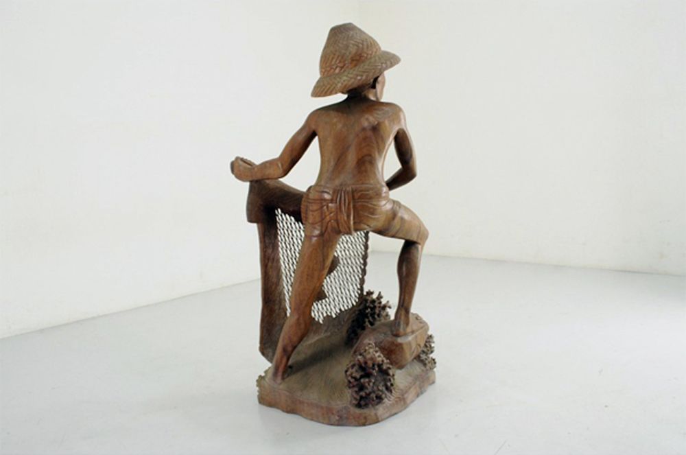 ☆高級チーク無垢一本彫り 木彫 『投網の男』 - メルカリ