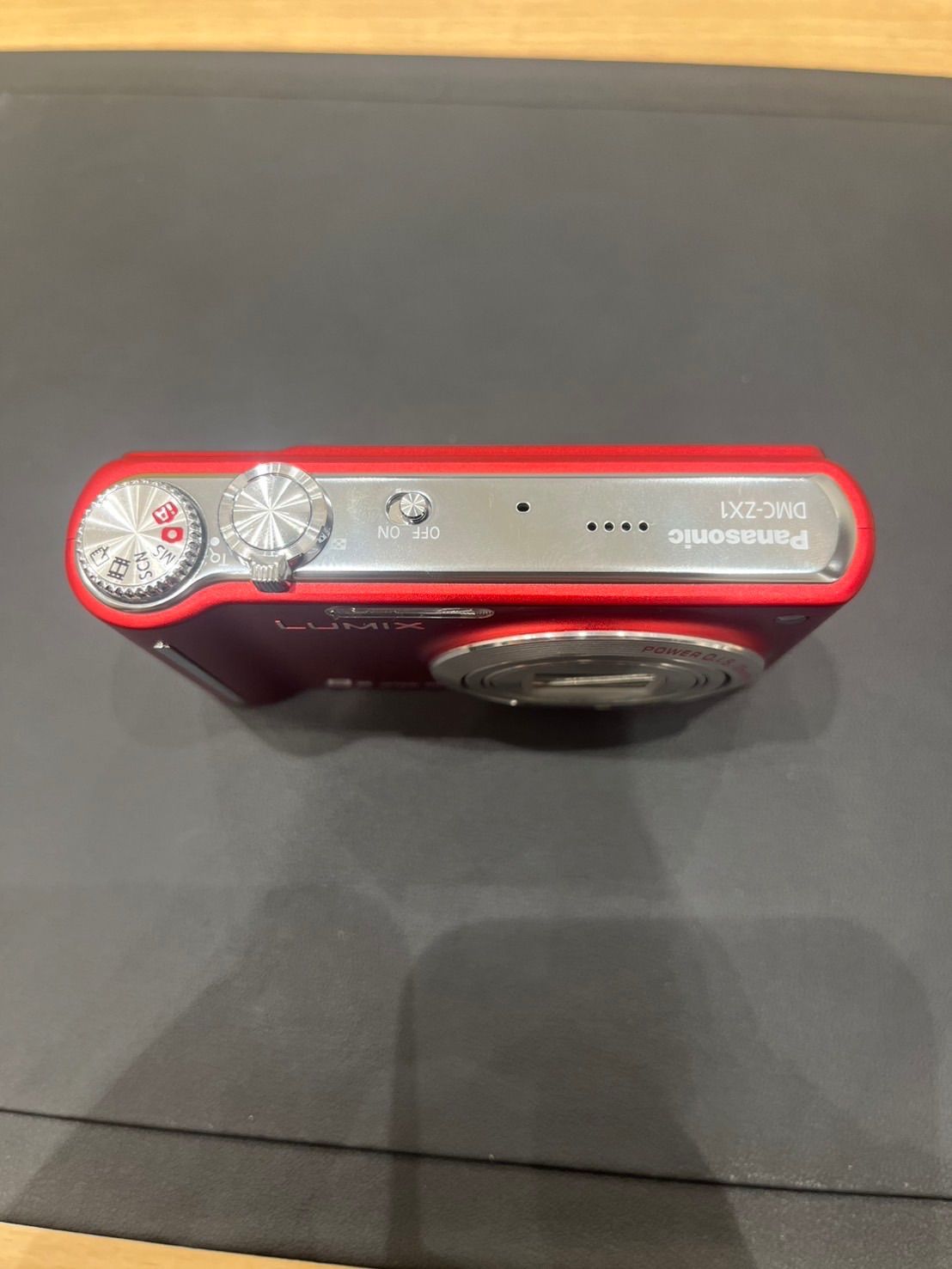 KA992 Panasonic LUMIX DMC-ZX1 レッド デジカメ 簡易動作確認済み