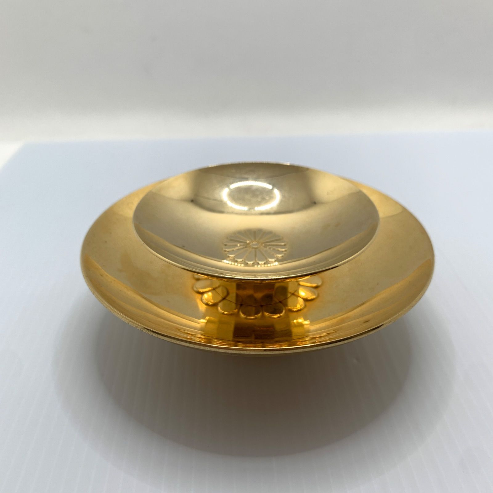 天皇御即位五十年・慶祝・金盃・24K-GP Amazon.co.jp: 昭和天皇御