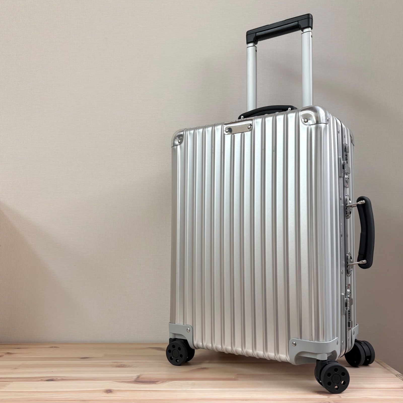 美品】RIMOWA リモワ クラシックキャビン 生涯保証 機内持ち込み