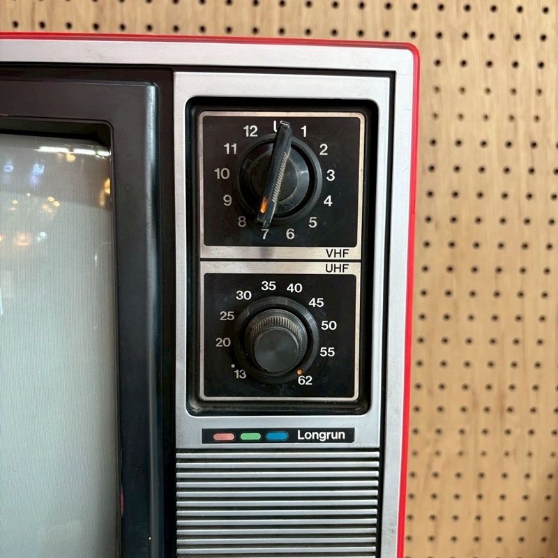 ジャンク】昭和レトロ シャープ ブラウン管テレビ 赤 SHARP CT-1416R