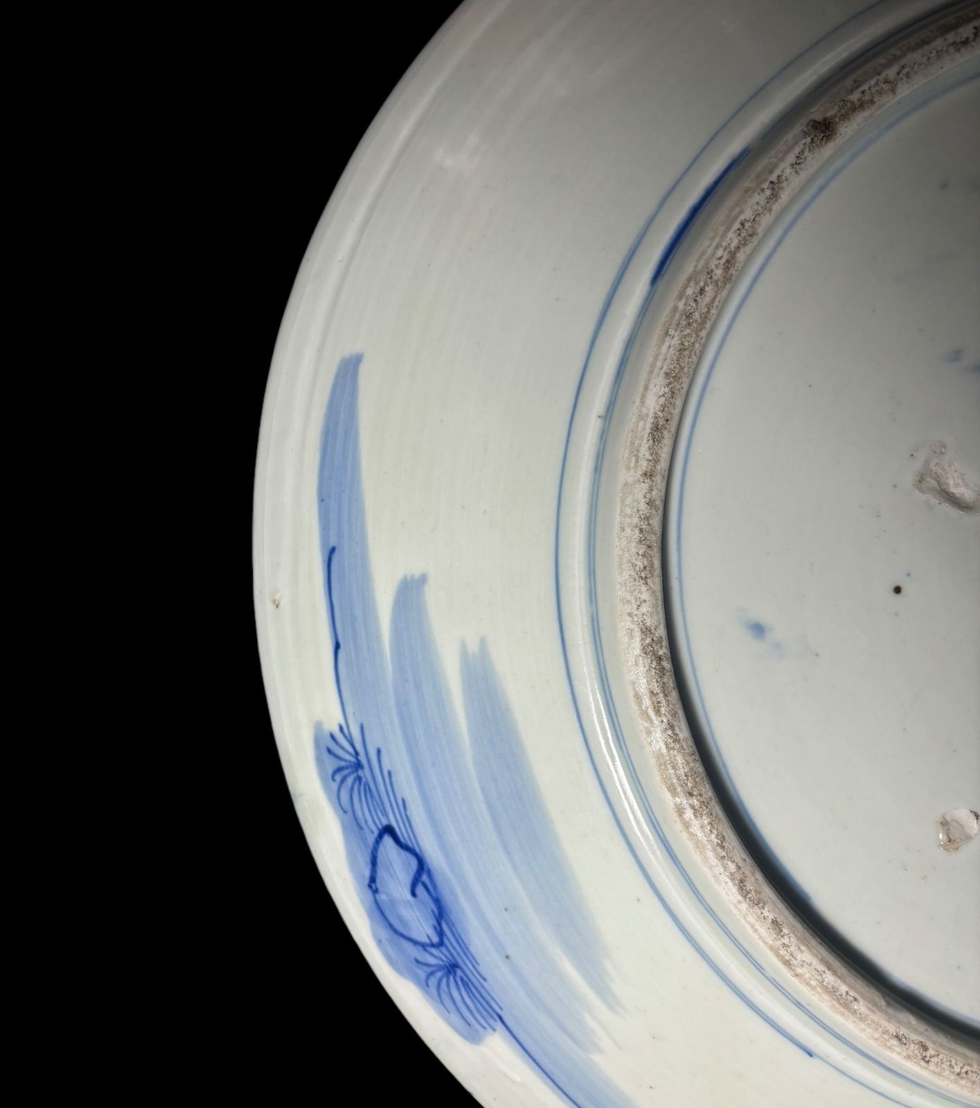 古伊万里 染付 丸皿 [草花梅絵] 丸大皿 中皿 取り皿 盛り皿 飾り皿 絵