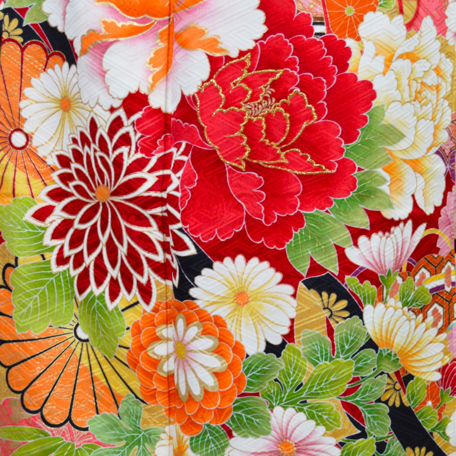 美品》正絹 振袖フルセット M〜LLサイズ 成人式 赤地 パールトーン加工