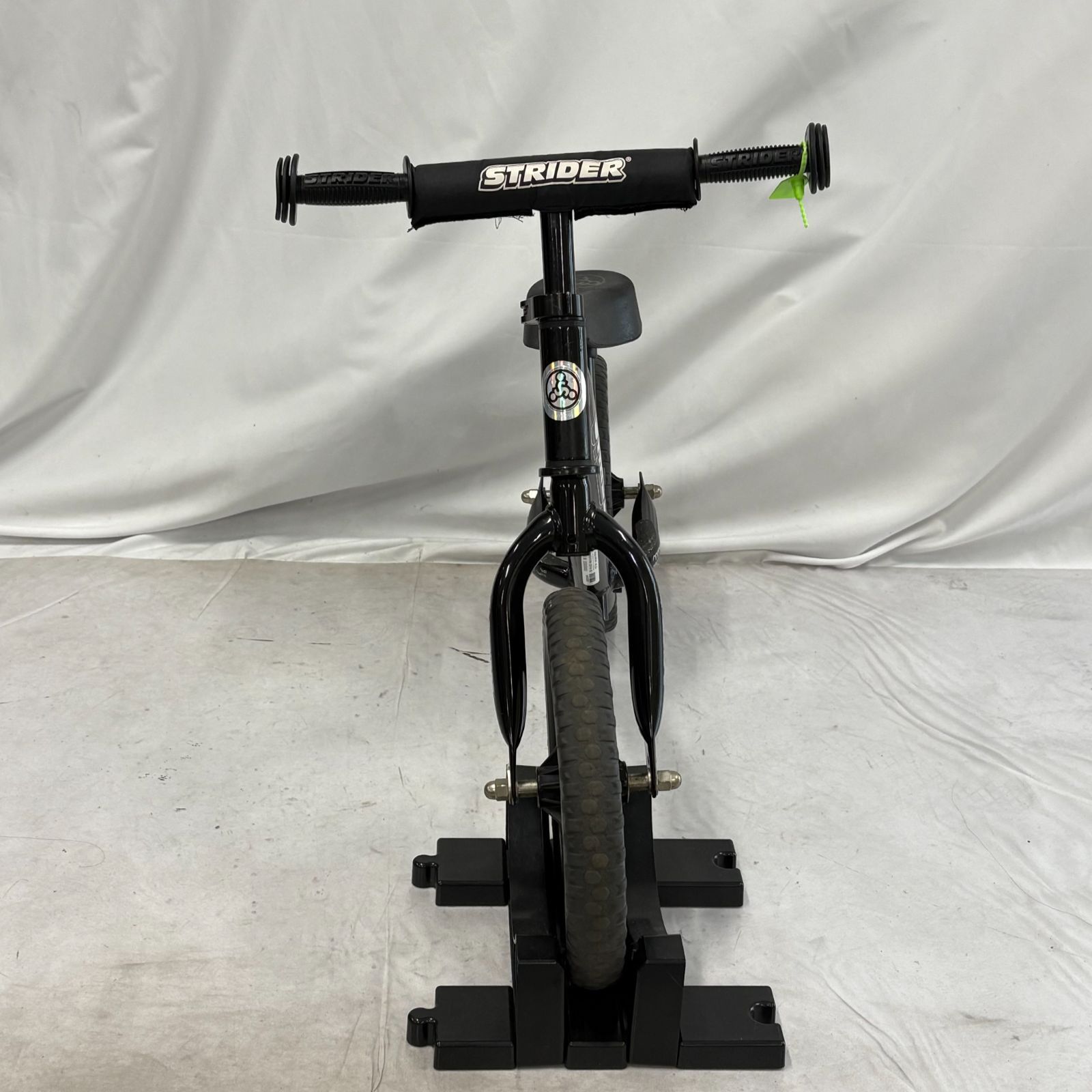 STRIDER ストライダー 12インチ ブラック Sportモデル ストライダー