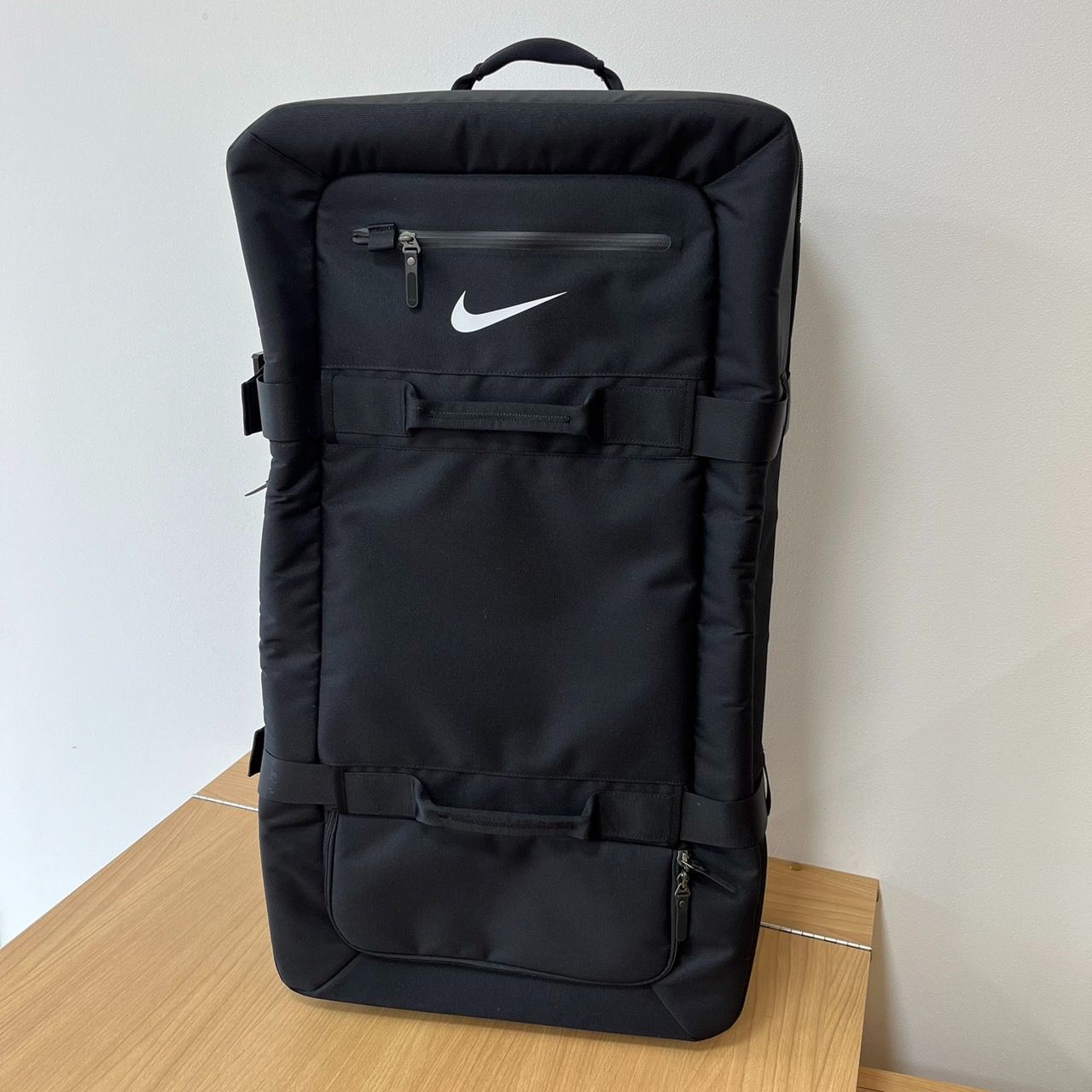 ナイキ キャリーケース キャリーバッグ トラベル 【公式通販】