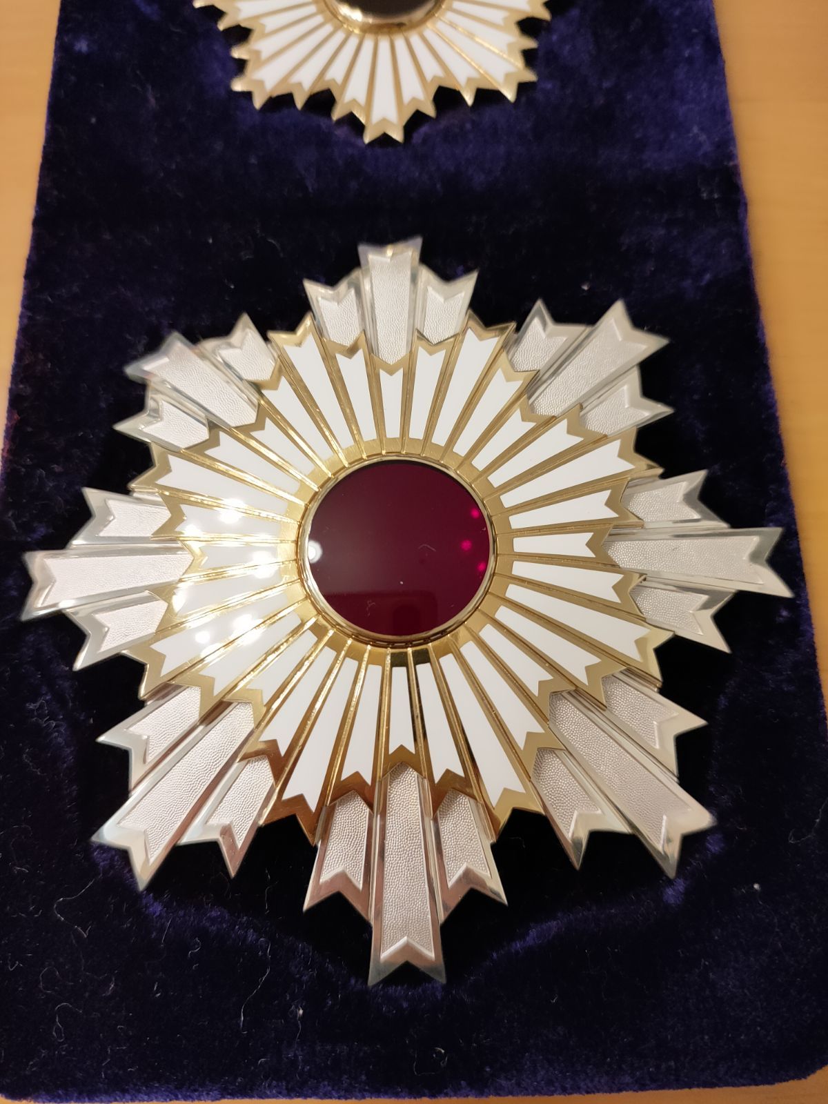 激レア 極美品】勲二等旭日重光章 共箱 略綬 綬付 完品！勲章 徽章