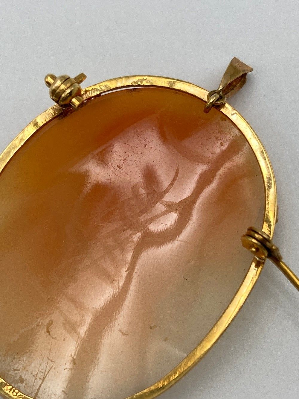 シェルカメオ k18 作家名刻印あり ネックレストップ ブローチ K18