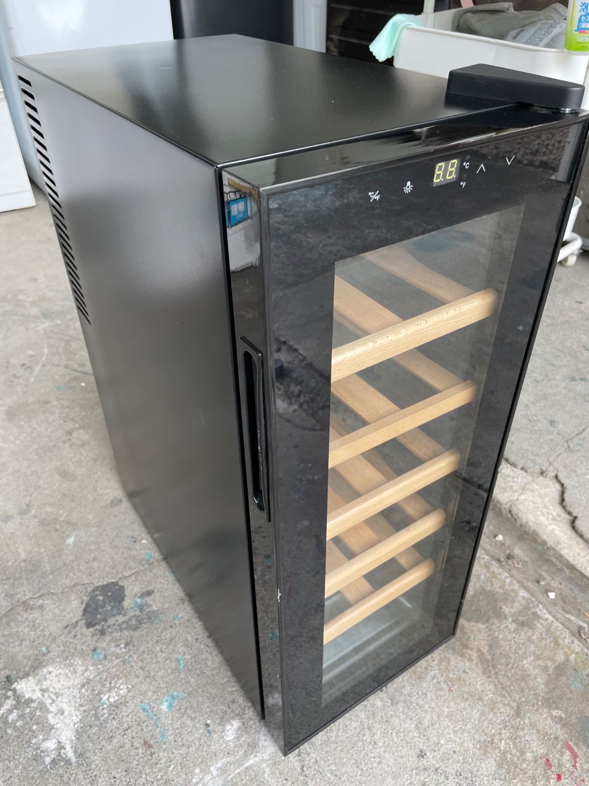 美品 送料無料！Lefier 電子式 ワインセラー LW-S12 40L 家庭用 電子式