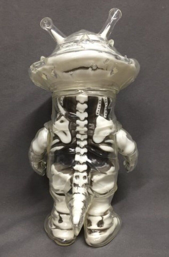 SECRETBASE 円谷プロ X-RAY カネゴン(クリア成型/骨/ゴールド