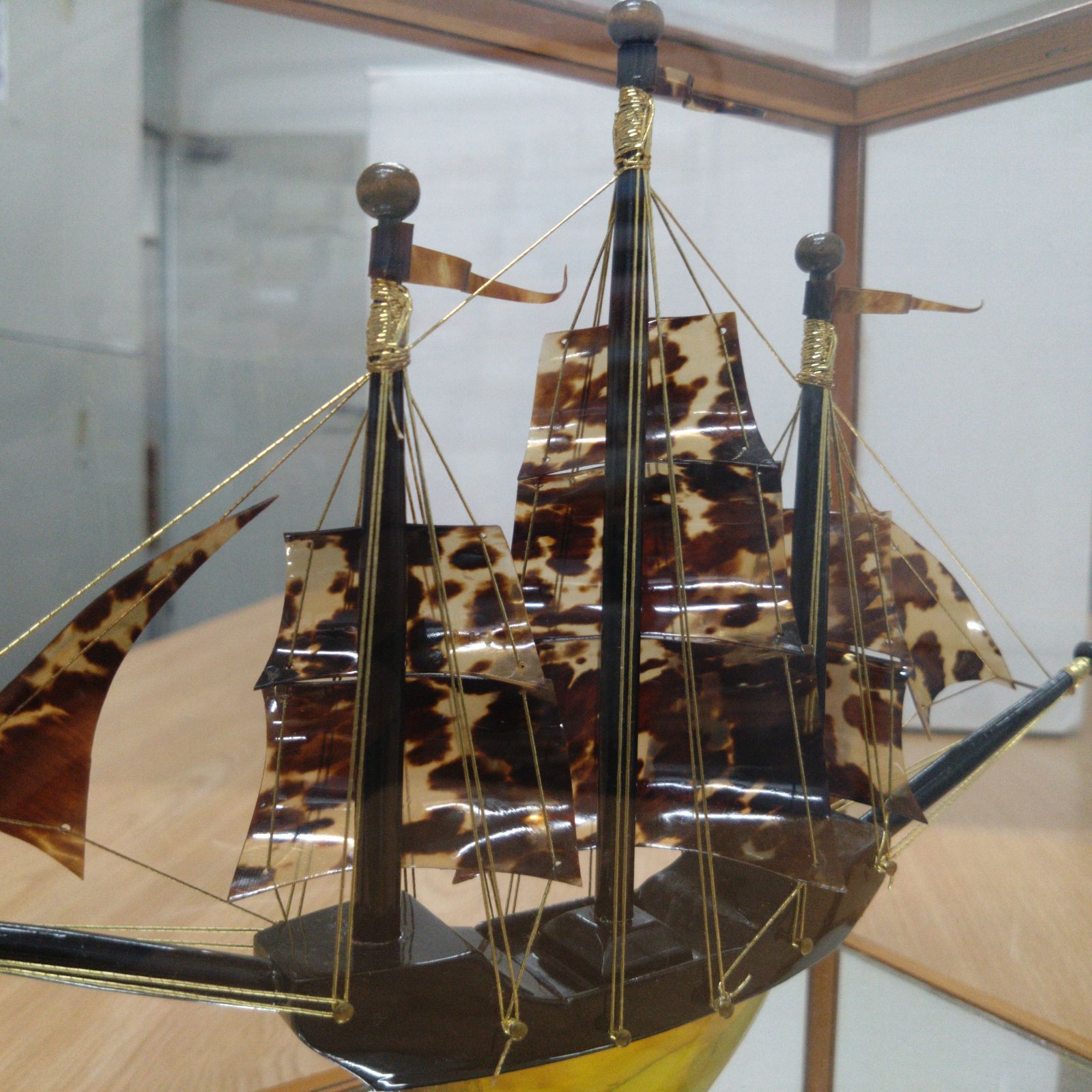 鼈甲船 べっ甲船 宝船 （ガラスケース付き） 南部町 - メルカリ