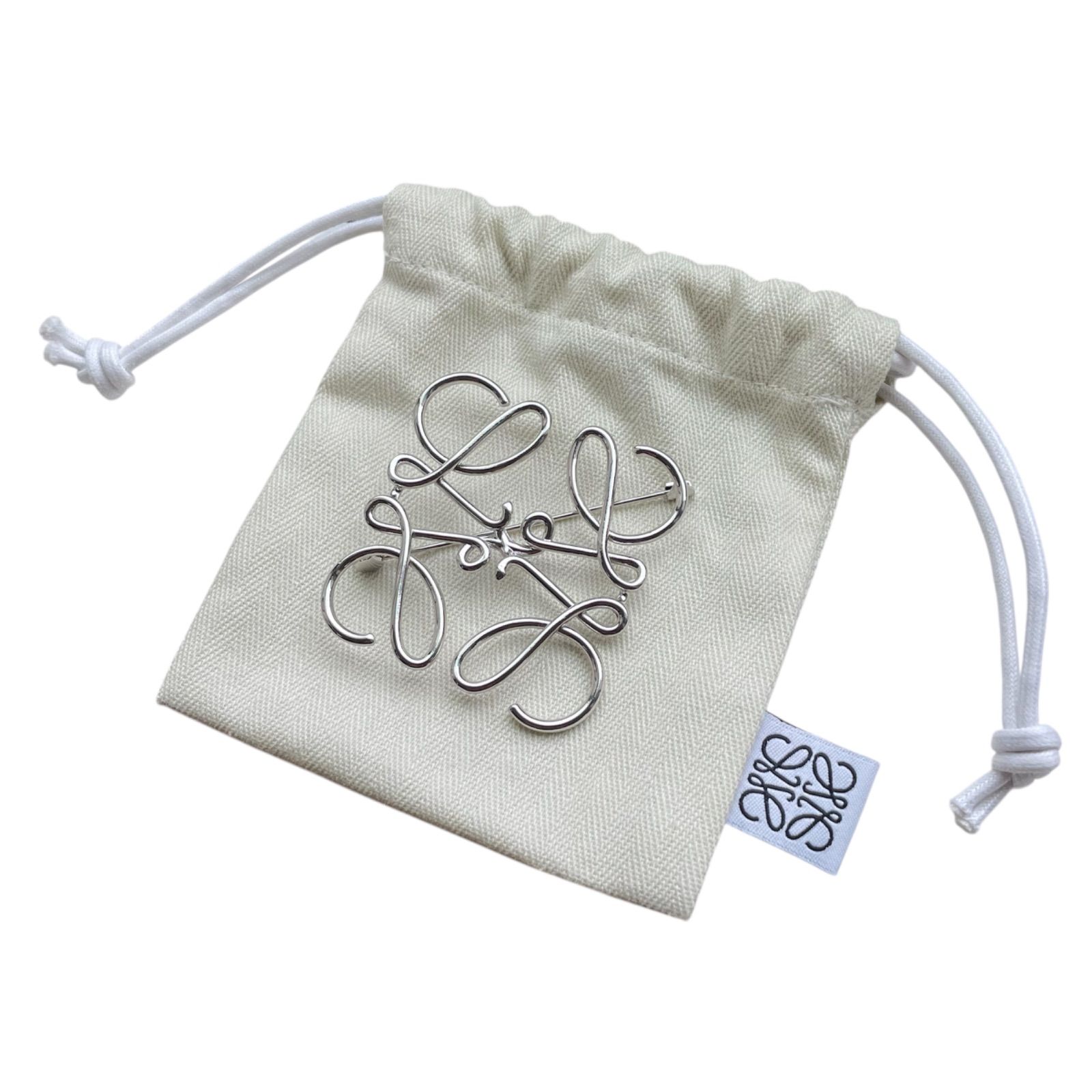 美品】LOEWE ロエベ アナグラムブローチ パラジウム(シルバー) 7M34