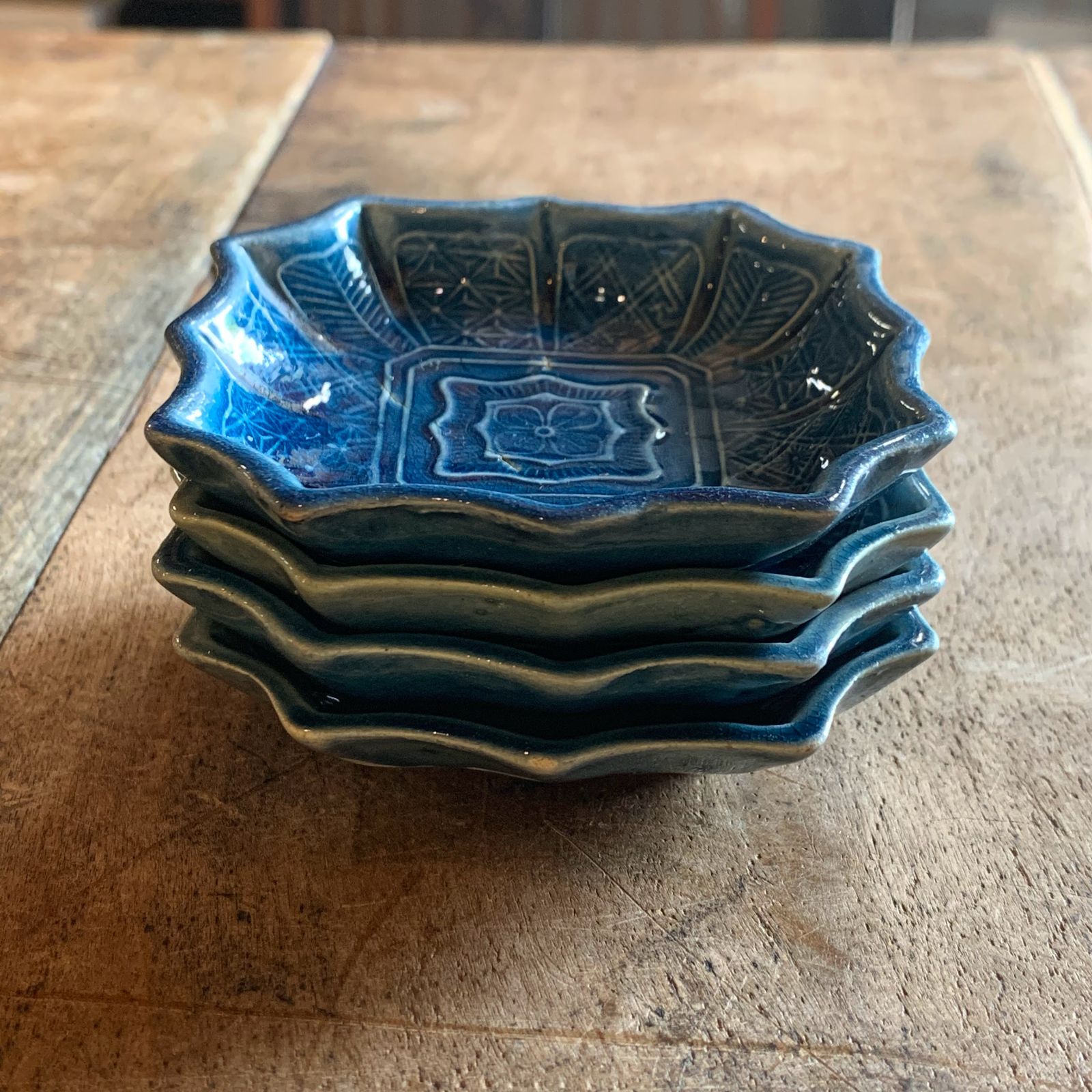 淡路 小売 珉平焼 民平焼 十二画幾何学模様青交趾豆皿 小皿 4枚セット