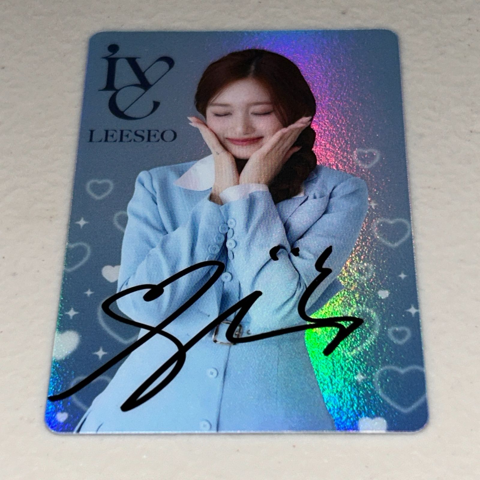 IVE 直筆サイン入りトレカ イソ