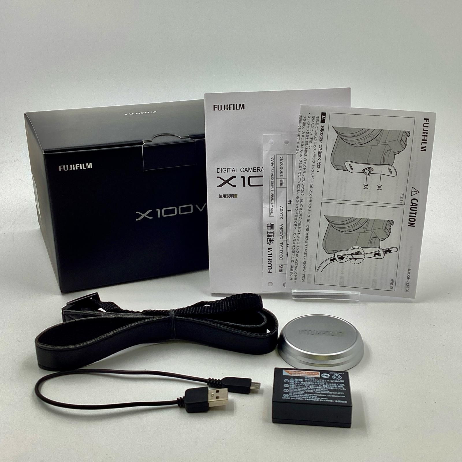 FUJIFILM X-E4 フジフィルム 超美品 カメラ 充電器、SDカード付き