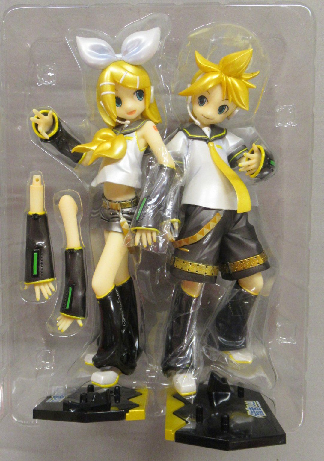 ボークス モエコレPLUS ボーカロイド 鏡音リン&レン CUT A REVIEW