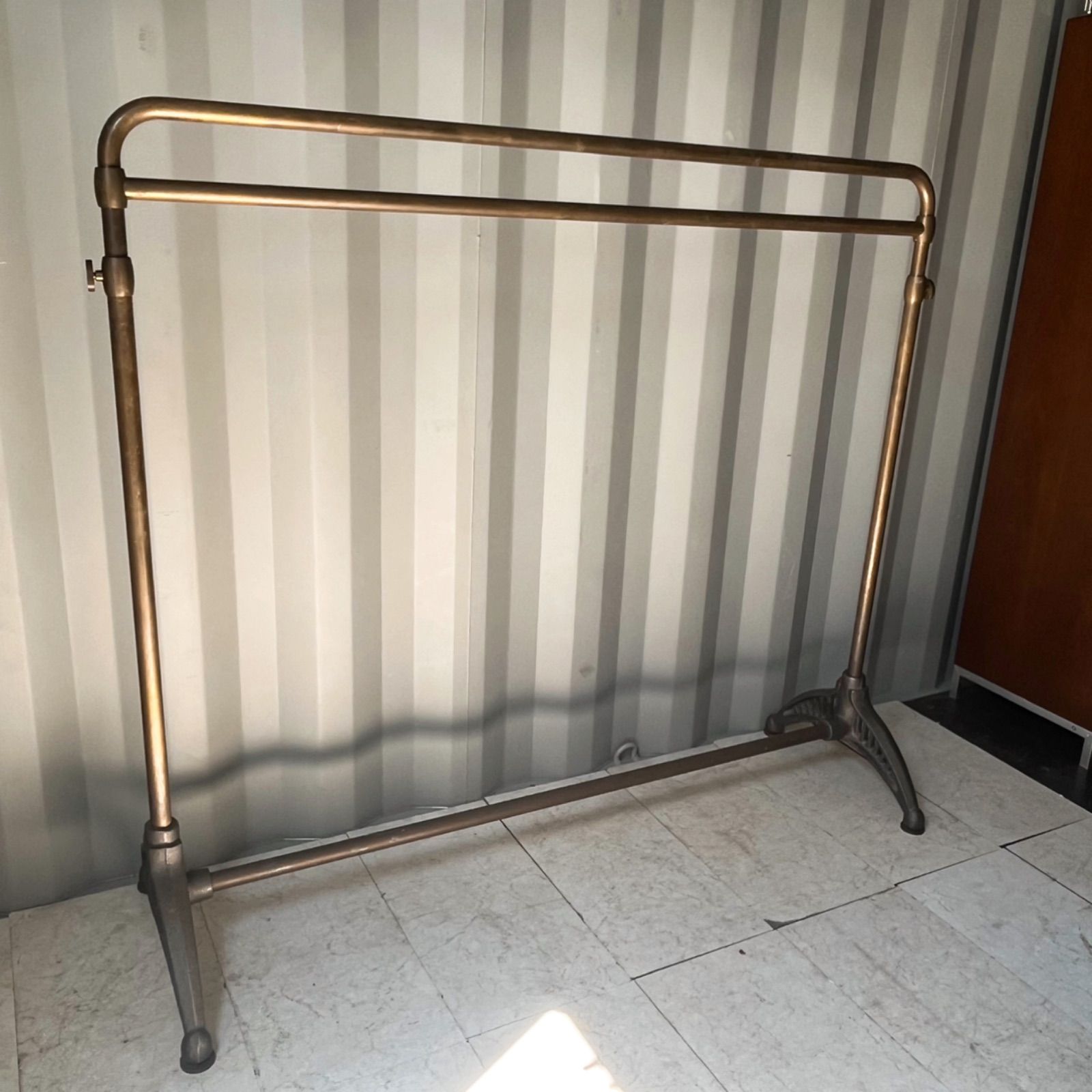 西川金太郎 ハンガーラック 西川金太郎 廃盤品 アンティーク真鍮