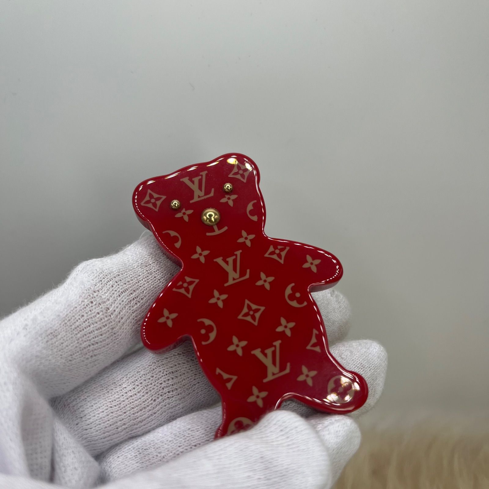 ルイヴィトン ブローチ くま 美品 ルイヴィトン LOUIS VUITTON