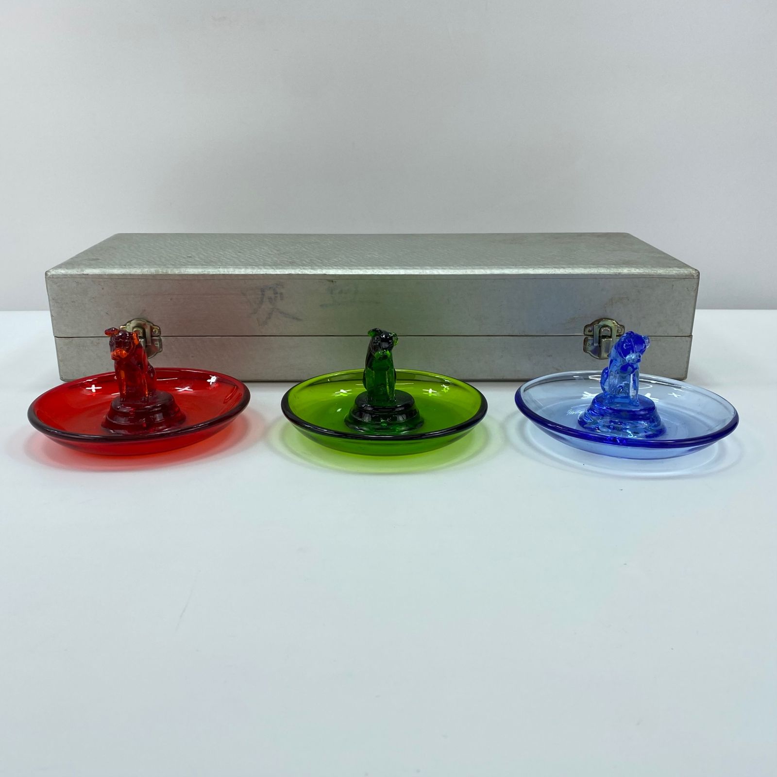 ビクター犬ニッパー君3色揃い 灰皿 ガラス製 アッシュトレイ ストア