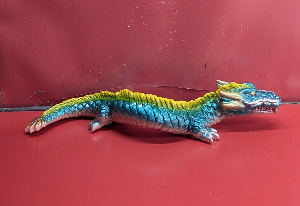 マンダ M1号 世紀の大怪獣東宝怪獣シリーズ ピンク成型/メタ緑 背びれ