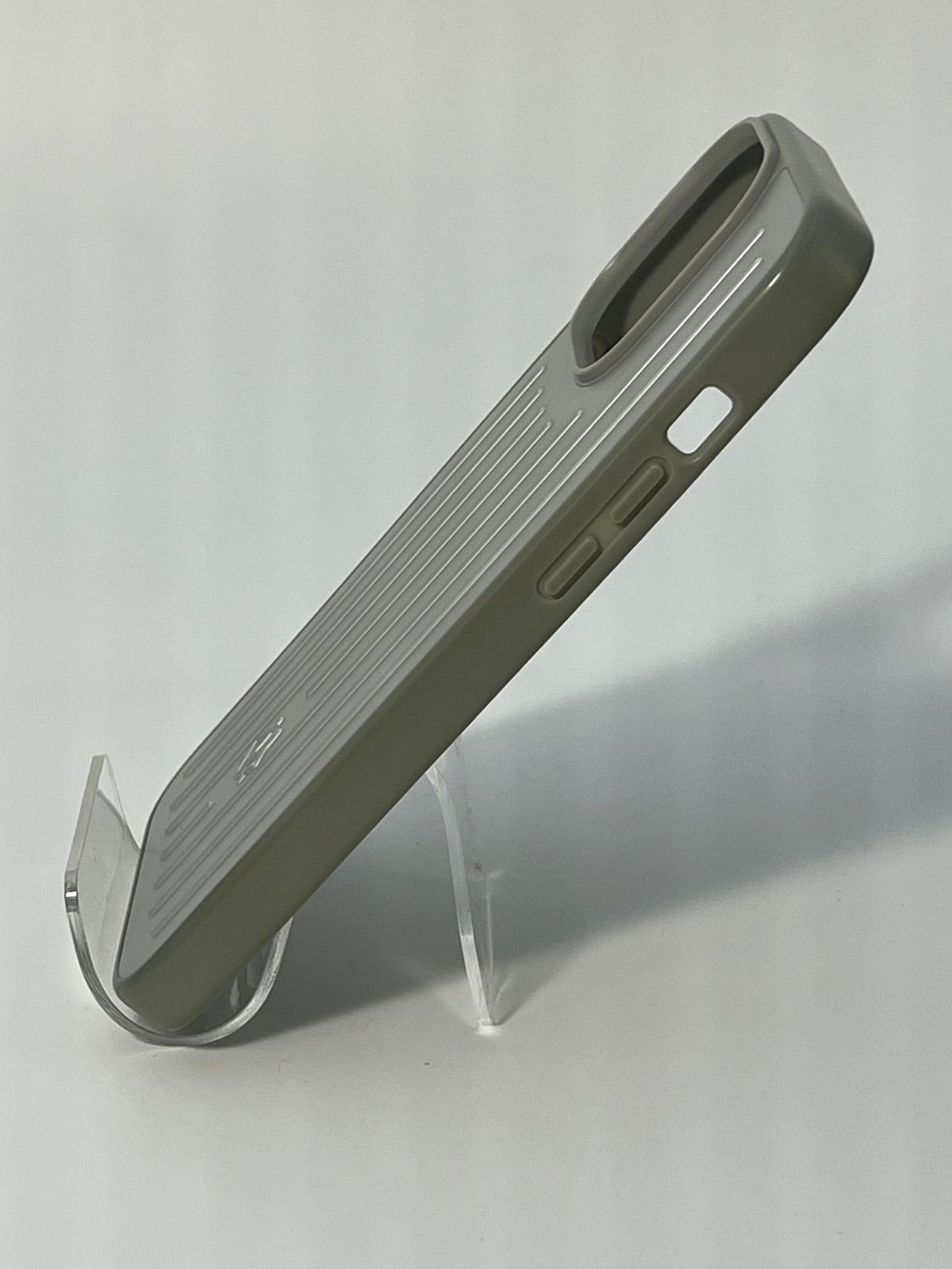 人気 ☆美品☆ RIMOWA リモワ iphone15 PROMAX用 スマホケース