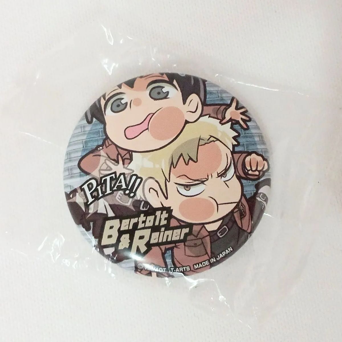 進撃の巨人 ライナー 缶バッジ 巨人中学校 Amazon | コウブツヤ 進撃