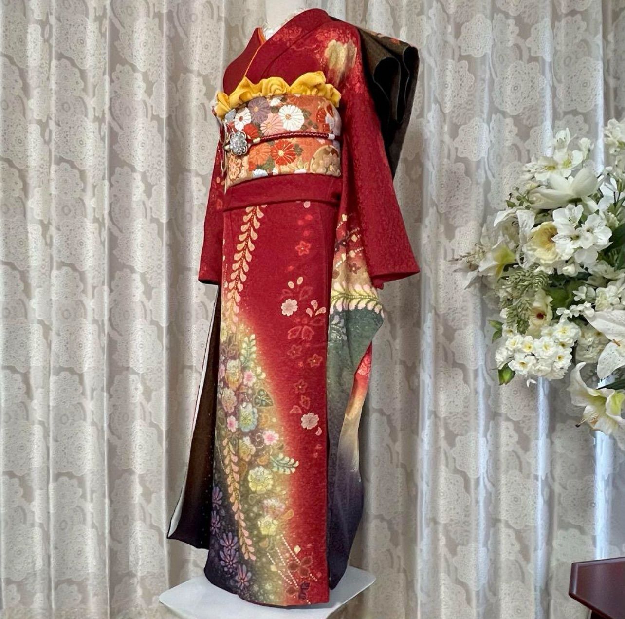 あ 美品 白x赤 総絞り 正絹 振袖8点セット 成人式 あ 美品 白x赤 総